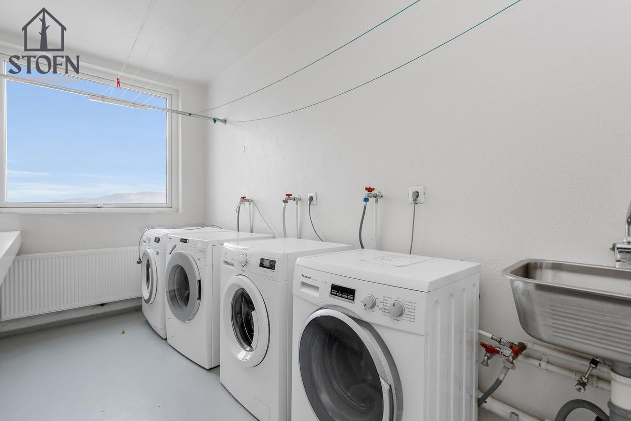 Asparfell 8, 111 Reykjavík