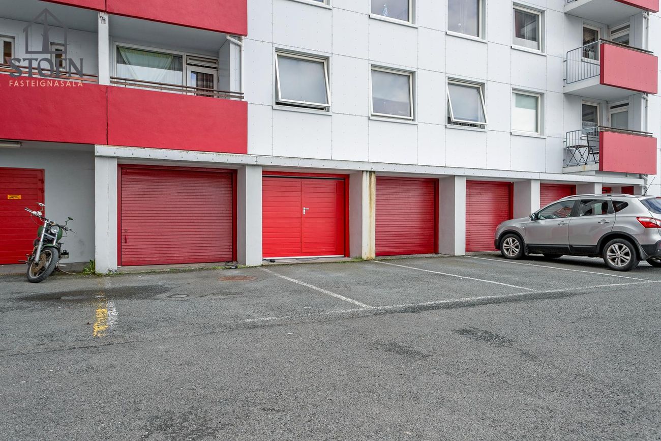 Asparfell 8, 111 Reykjavík