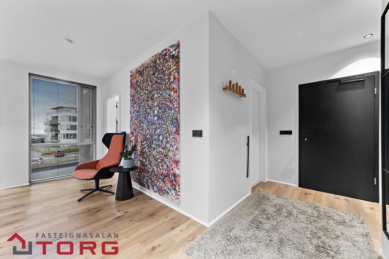 Holtsvegur 53 - 0302, 210 Garðabær