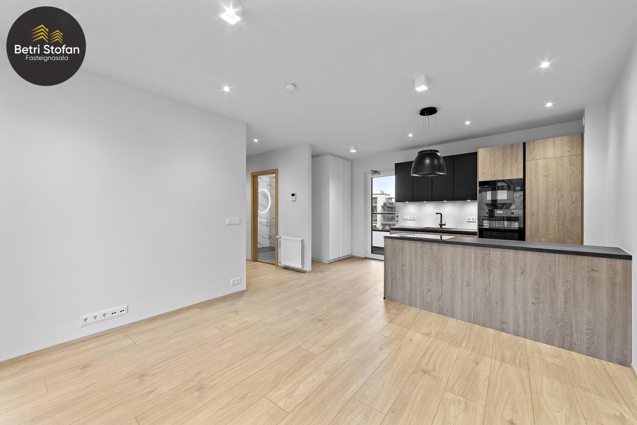 Fálkahlíð 5 - 0227, 102 Reykjavík