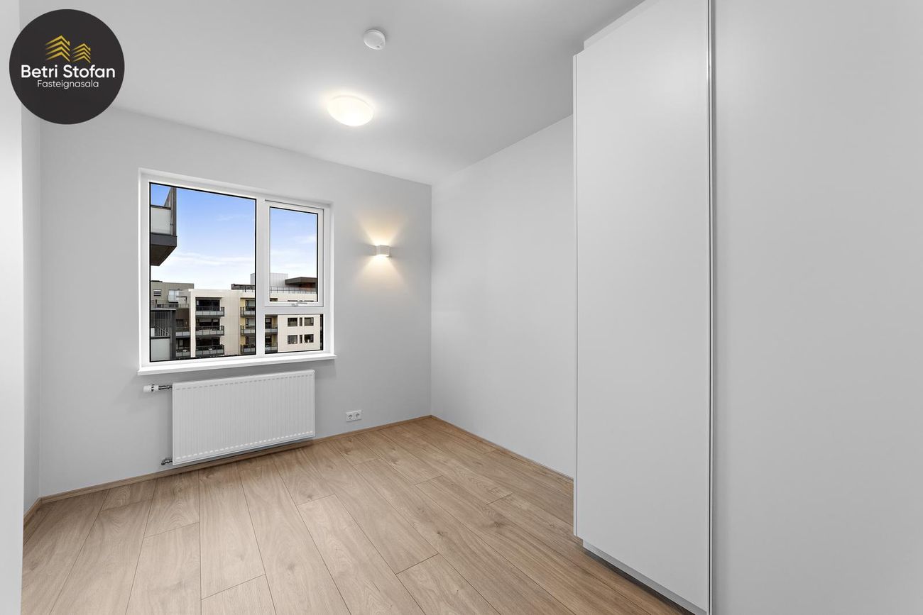 Fálkahlíð 5 - 0227, 102 Reykjavík