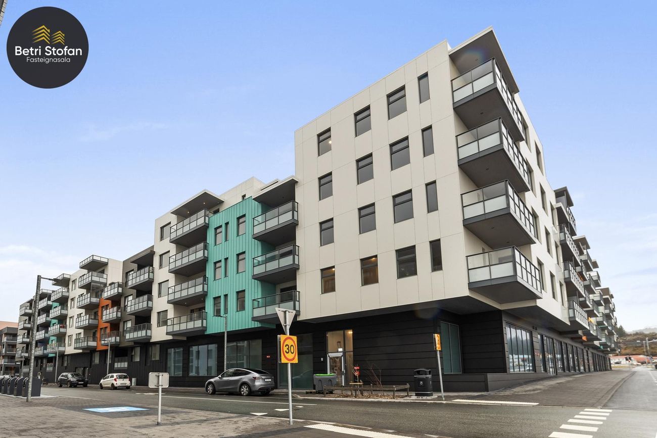 Fálkahlíð 5 - 0227, 102 Reykjavík