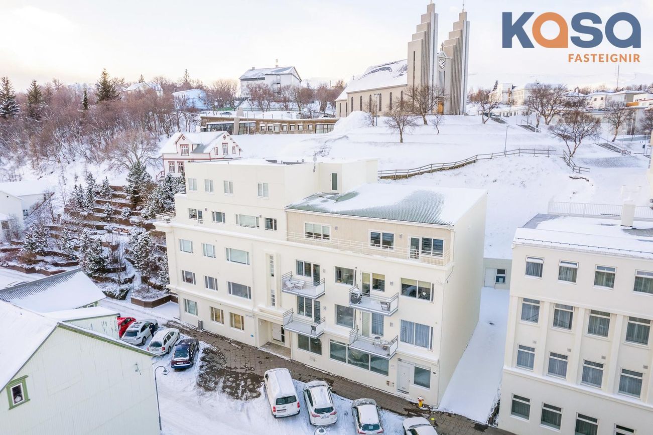 Hafnarstræti 81, 600 Akureyri