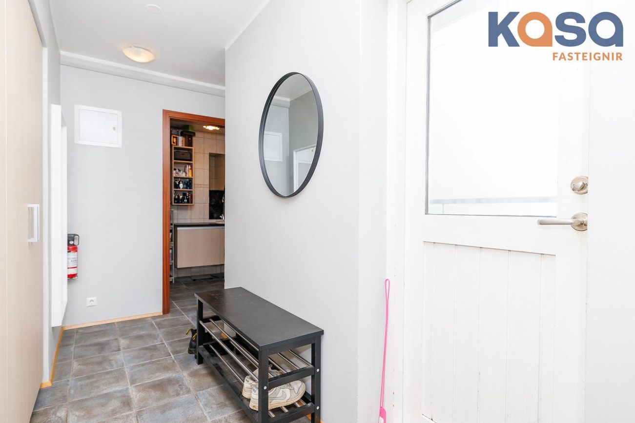 Hafnarstræti 81, 600 Akureyri