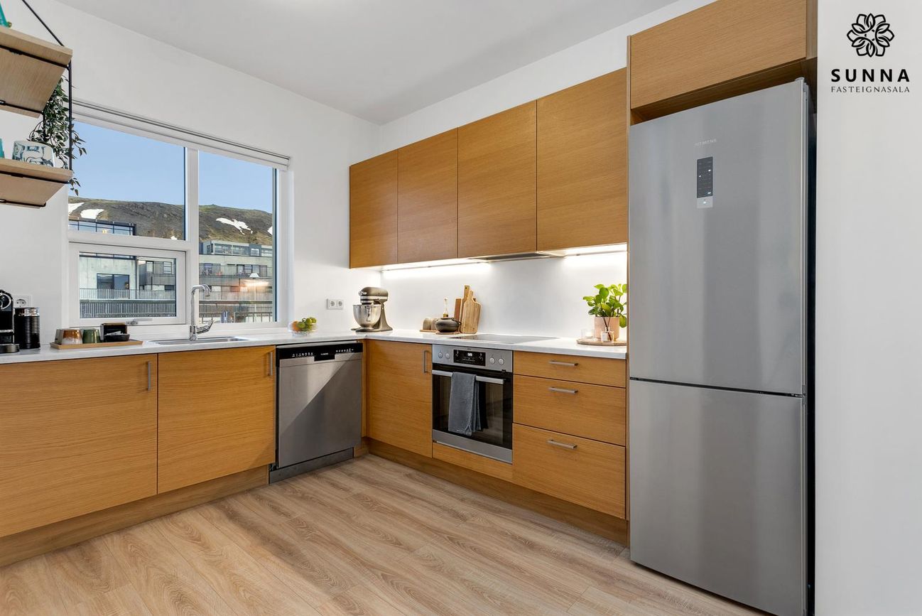 Vefarastræti 11, 270 Mosfellsbær