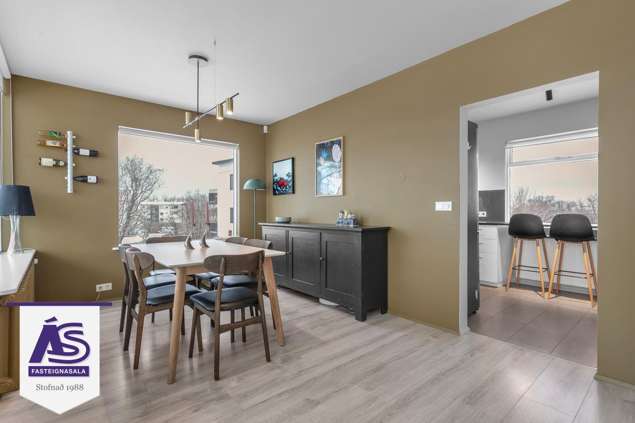 Safamýri 95, 108 Reykjavík