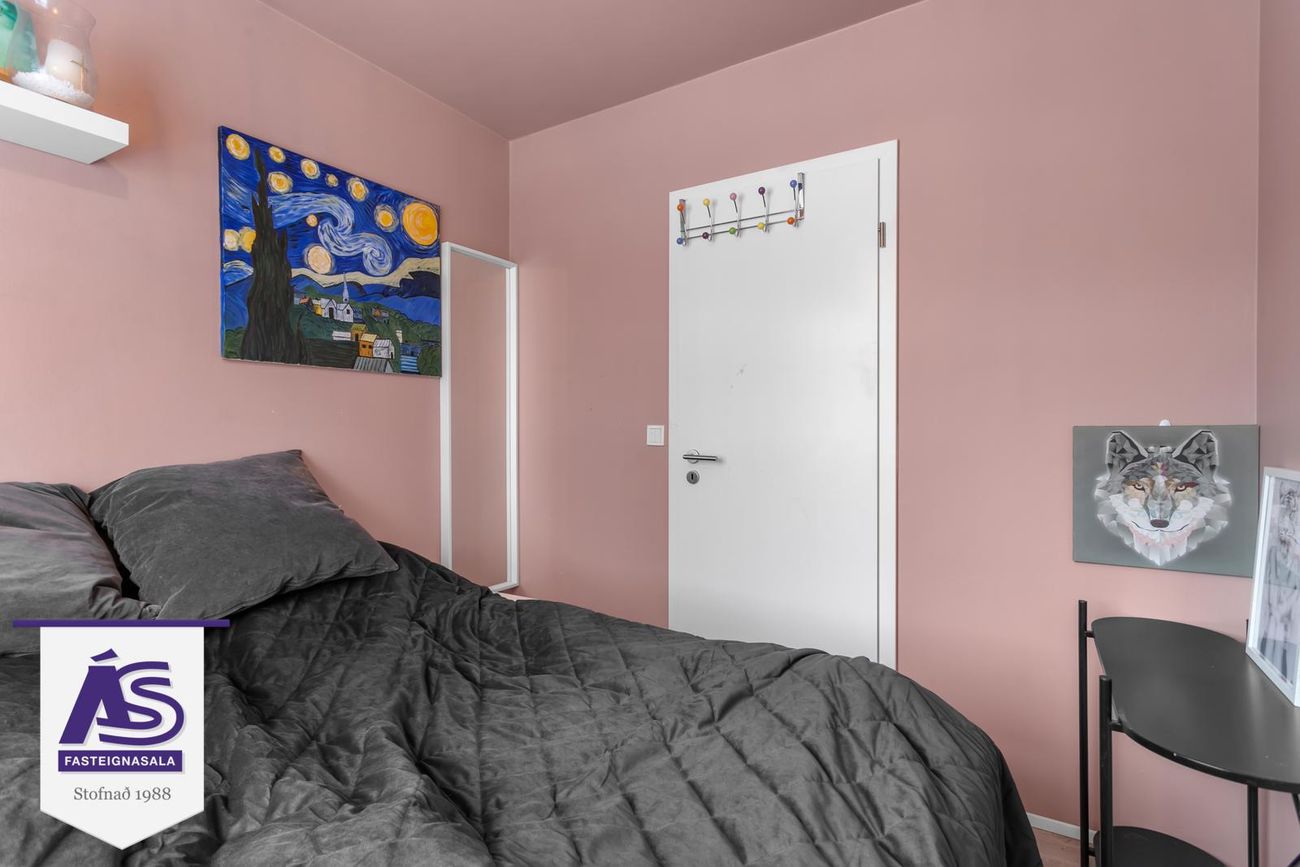 Safamýri 95, 108 Reykjavík