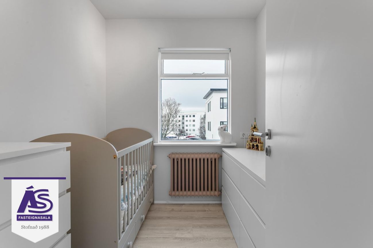 Safamýri 95, 108 Reykjavík