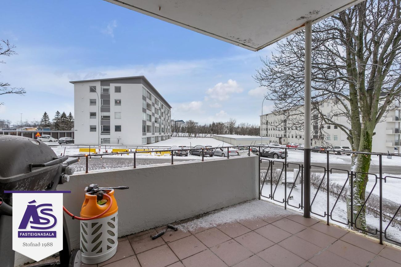 Safamýri 95, 108 Reykjavík