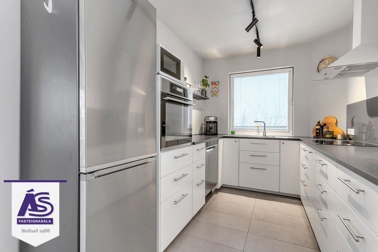 Safamýri 95, 108 Reykjavík