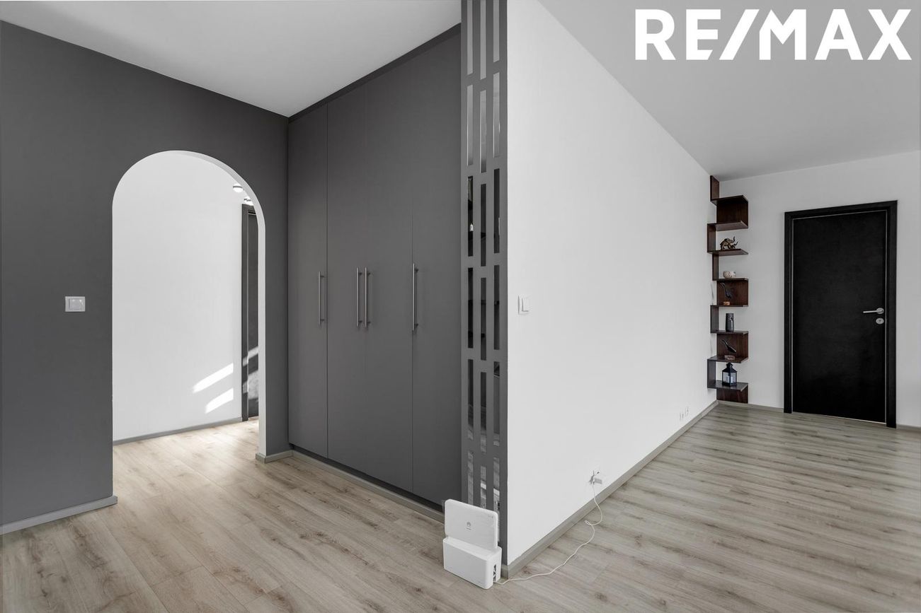 Hraunbær 134, 110 Reykjavík