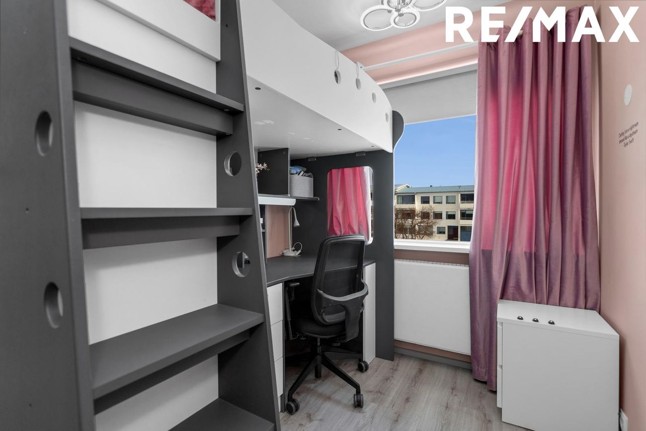 Hraunbær 134, 110 Reykjavík