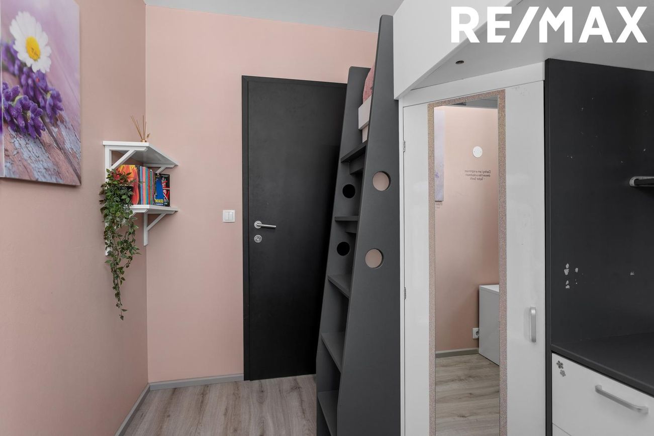 Hraunbær 134, 110 Reykjavík
