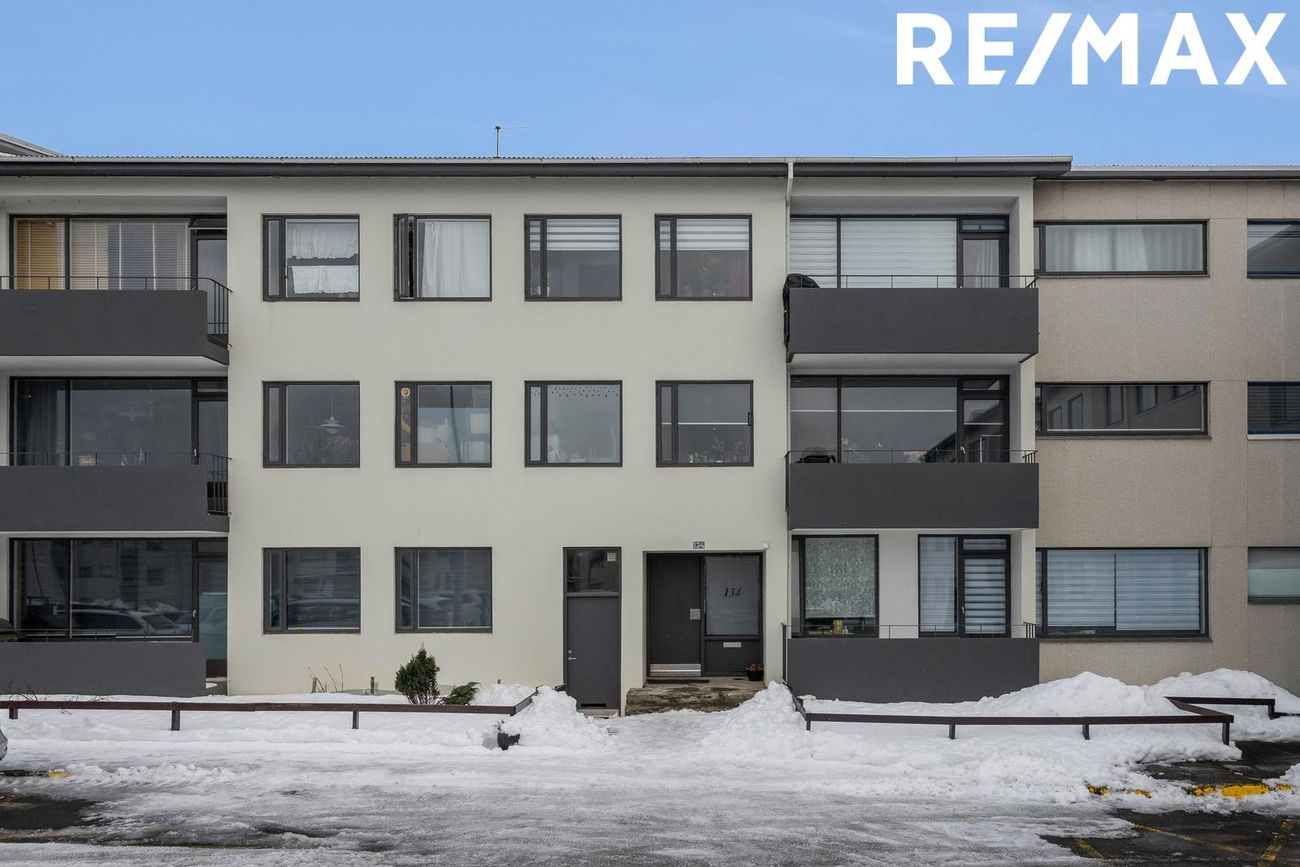 Hraunbær 134, 110 Reykjavík