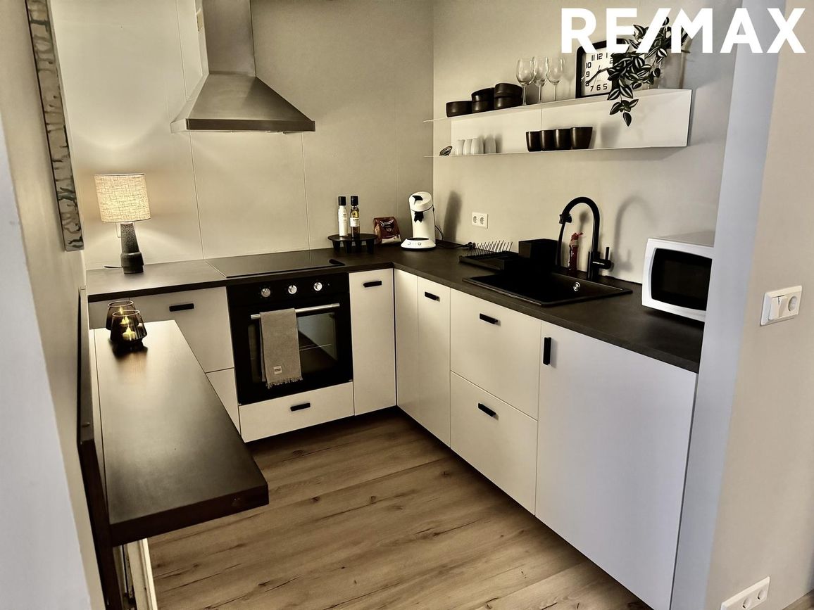 Hafnarstræti 100, 600 Akureyri