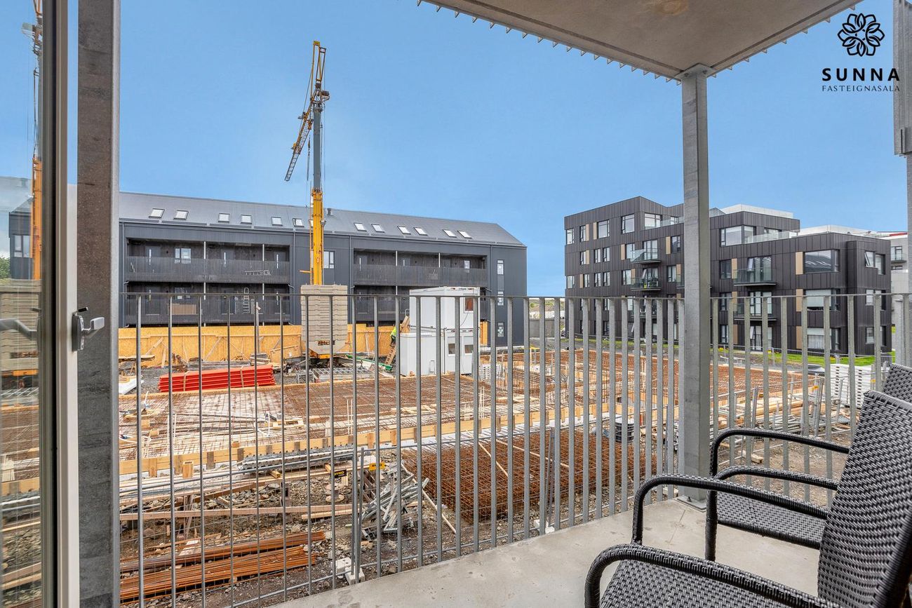 Jöfursbás 11B, 112 Reykjavík