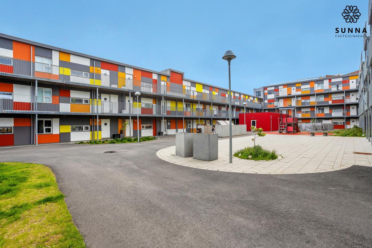 Jöfursbás 11B, 112 Reykjavík