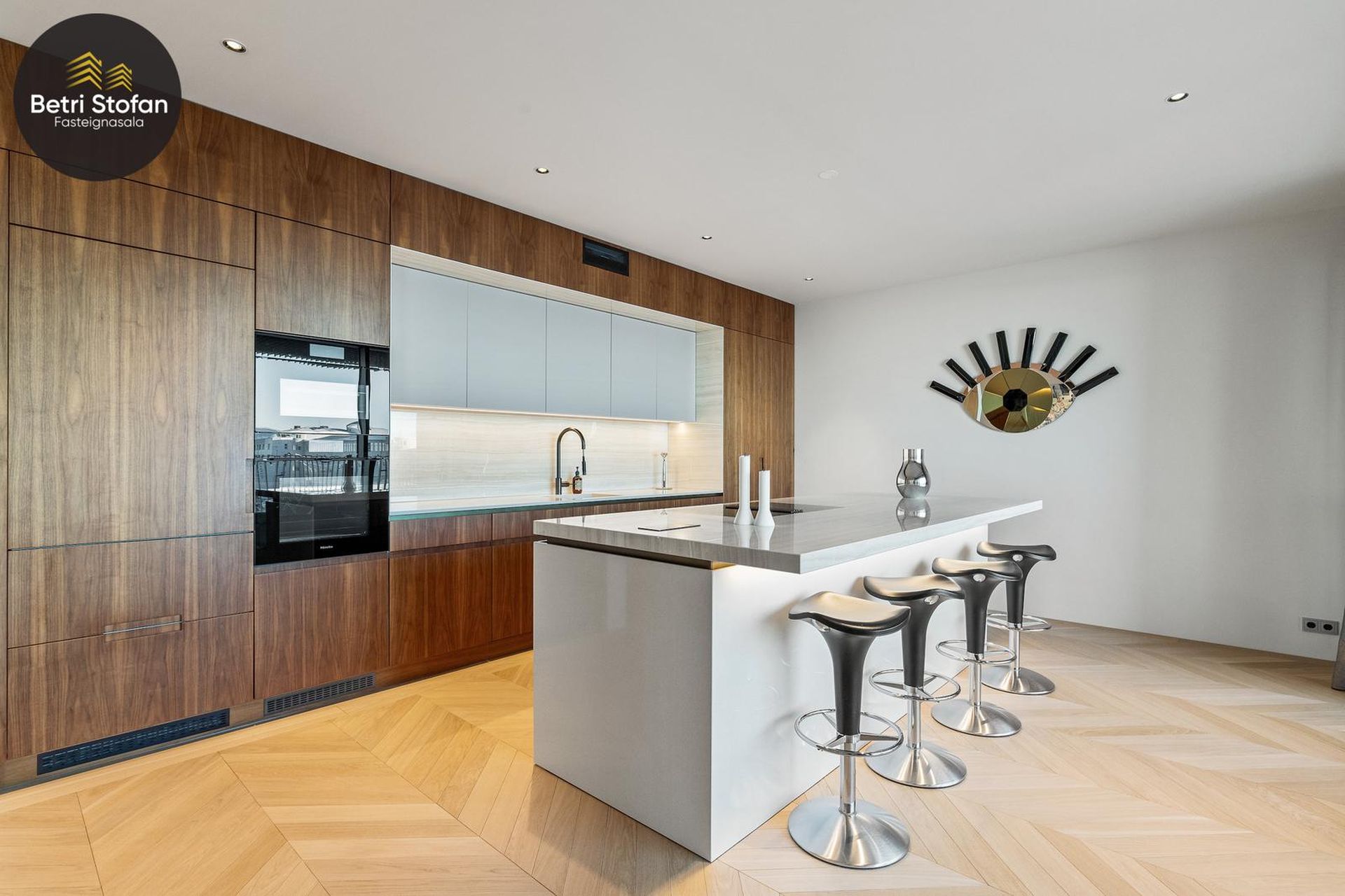 Bryggjugata 2, 101 Reykjavík