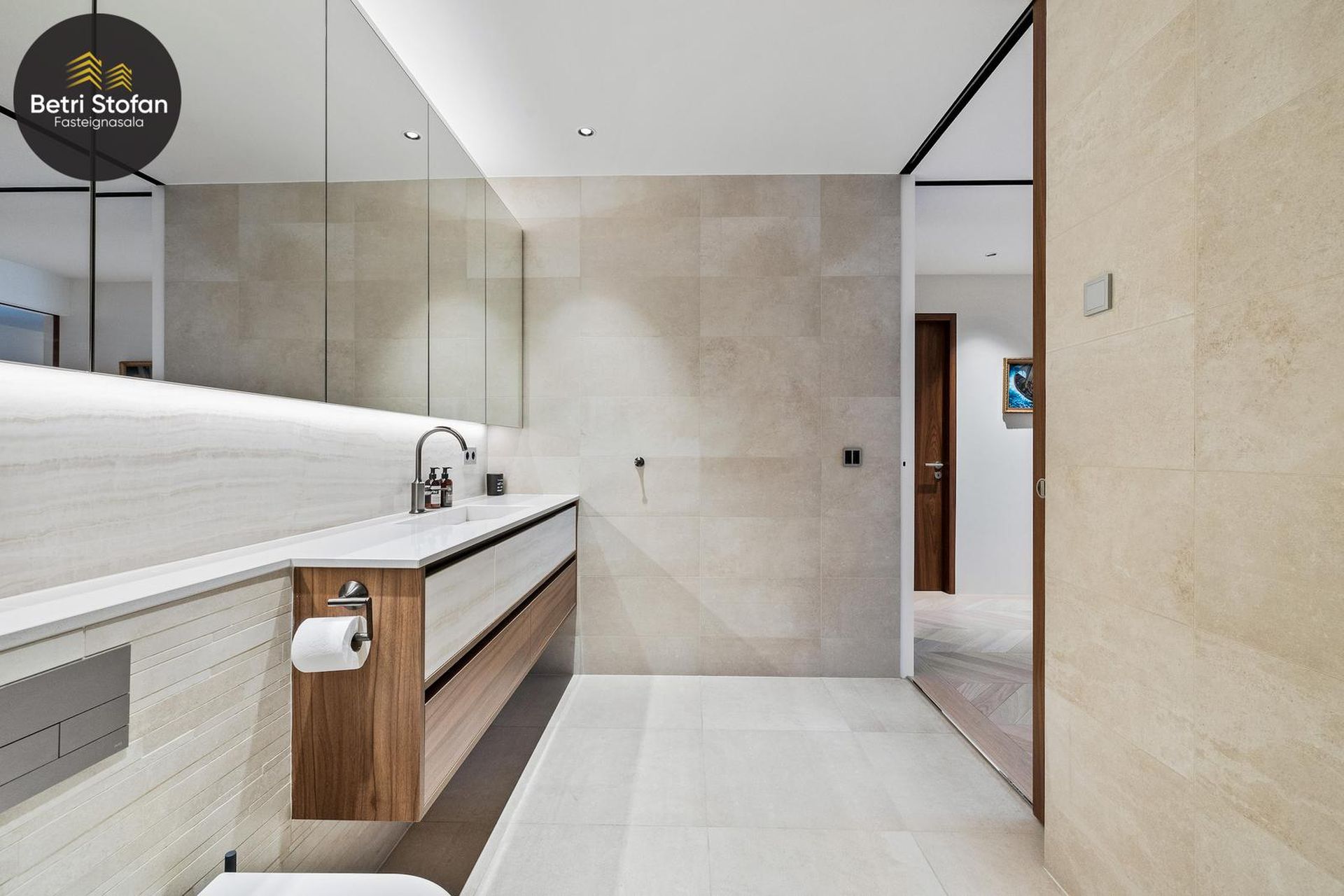 Bryggjugata 2, 101 Reykjavík