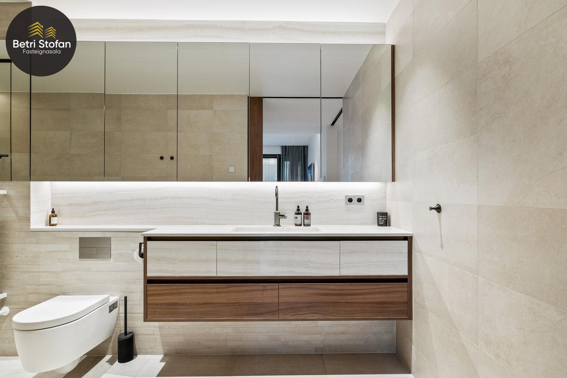 Bryggjugata 2, 101 Reykjavík