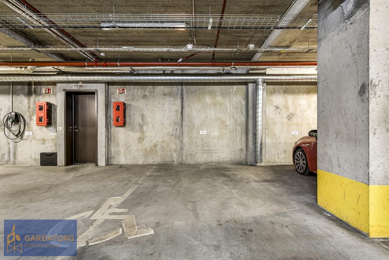 Flatahraun 1, 220 Hafnarfjörður