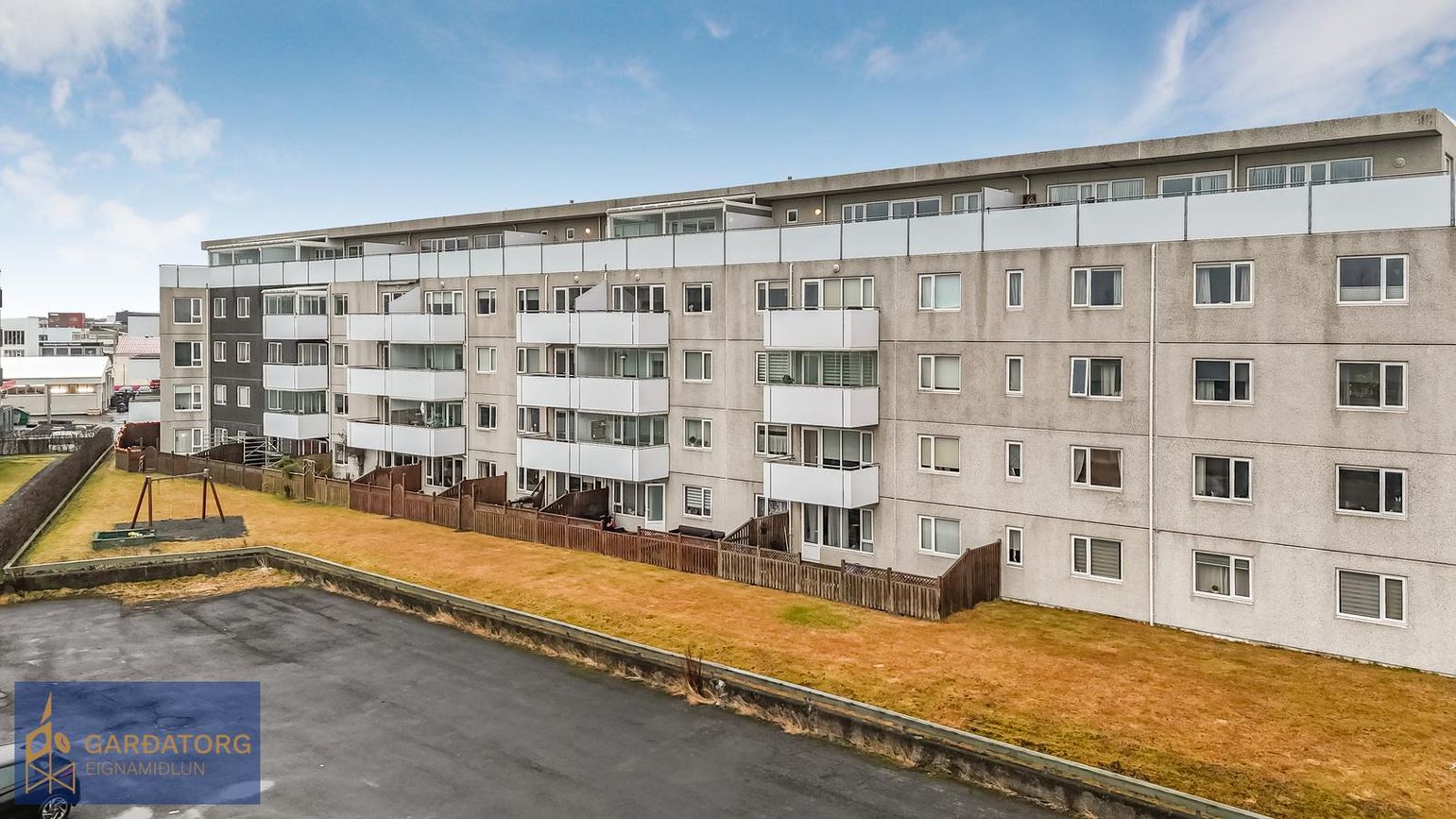 Flatahraun 1, 220 Hafnarfjörður