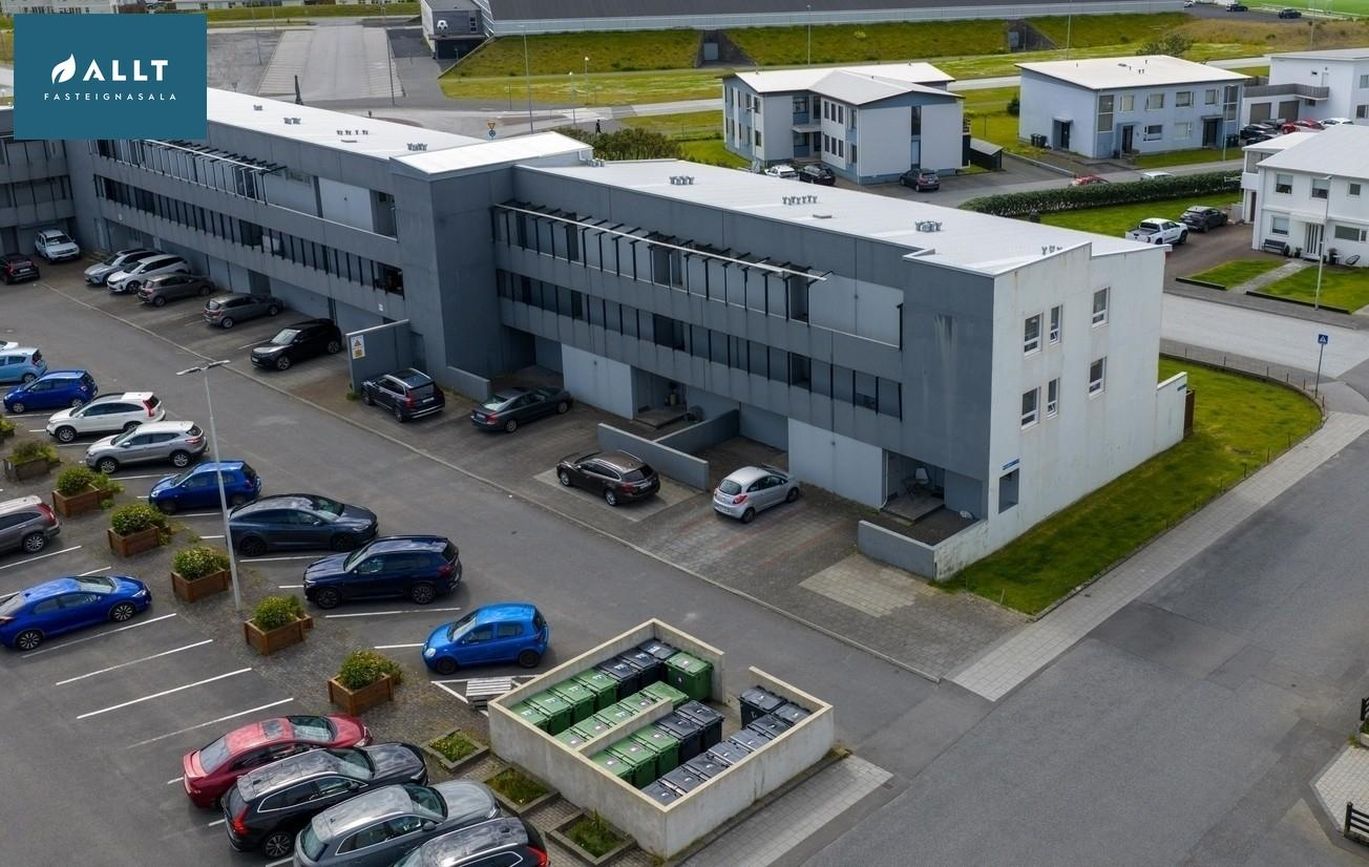Mávabraut 9, 230 Reykjanesbær