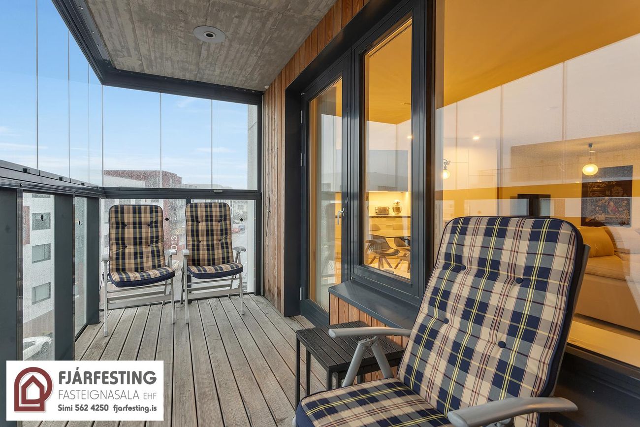 Dugguvogur 8, 104 Reykjavík
