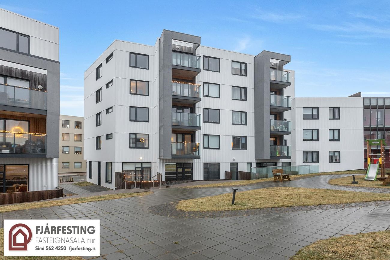 Dugguvogur 8, 104 Reykjavík