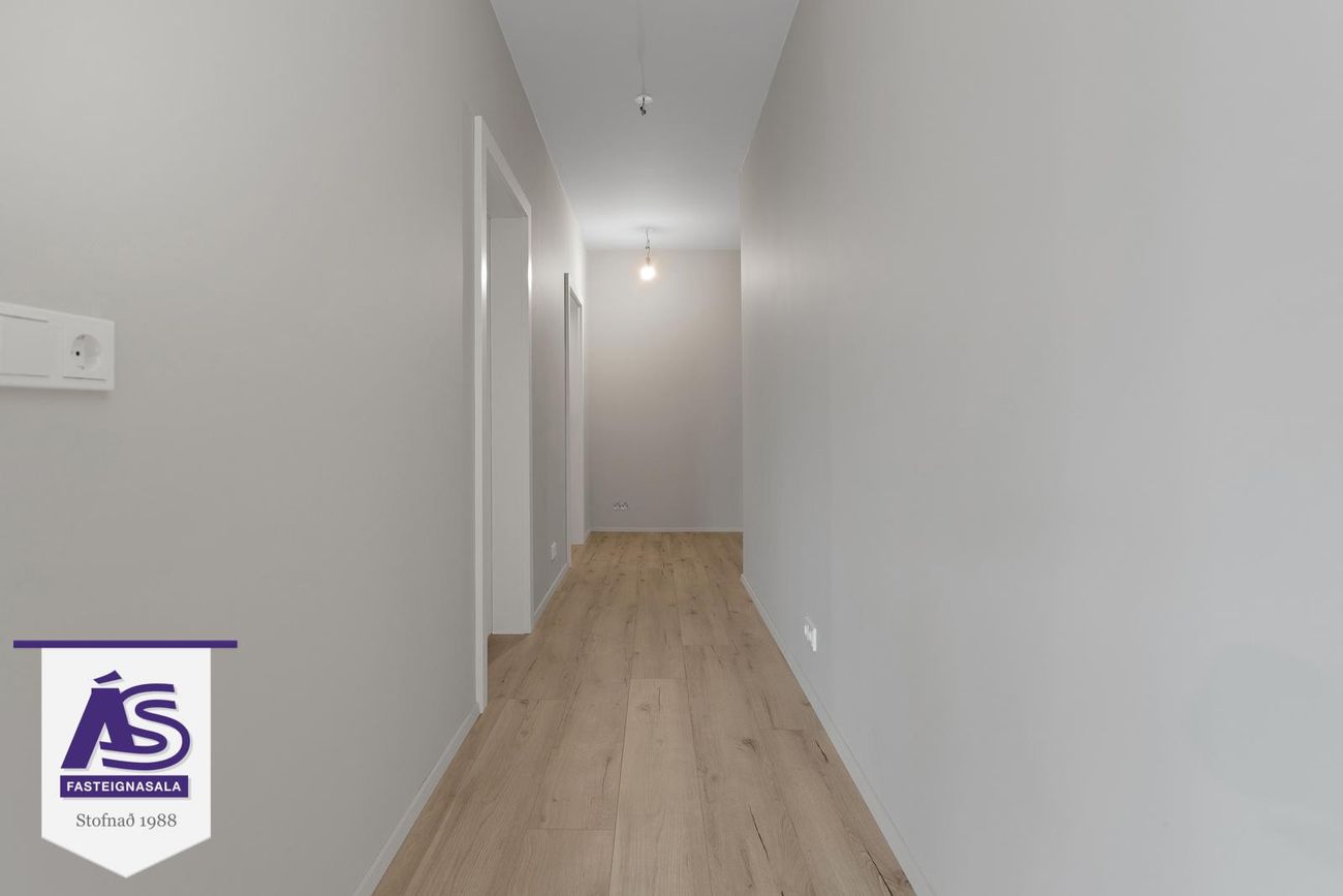 Lautargata 5 - 0102, 210 Garðabær