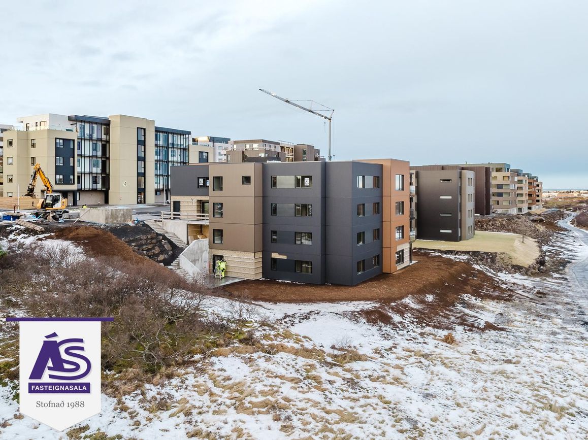 Lautargata 5 - 0102, 210 Garðabær