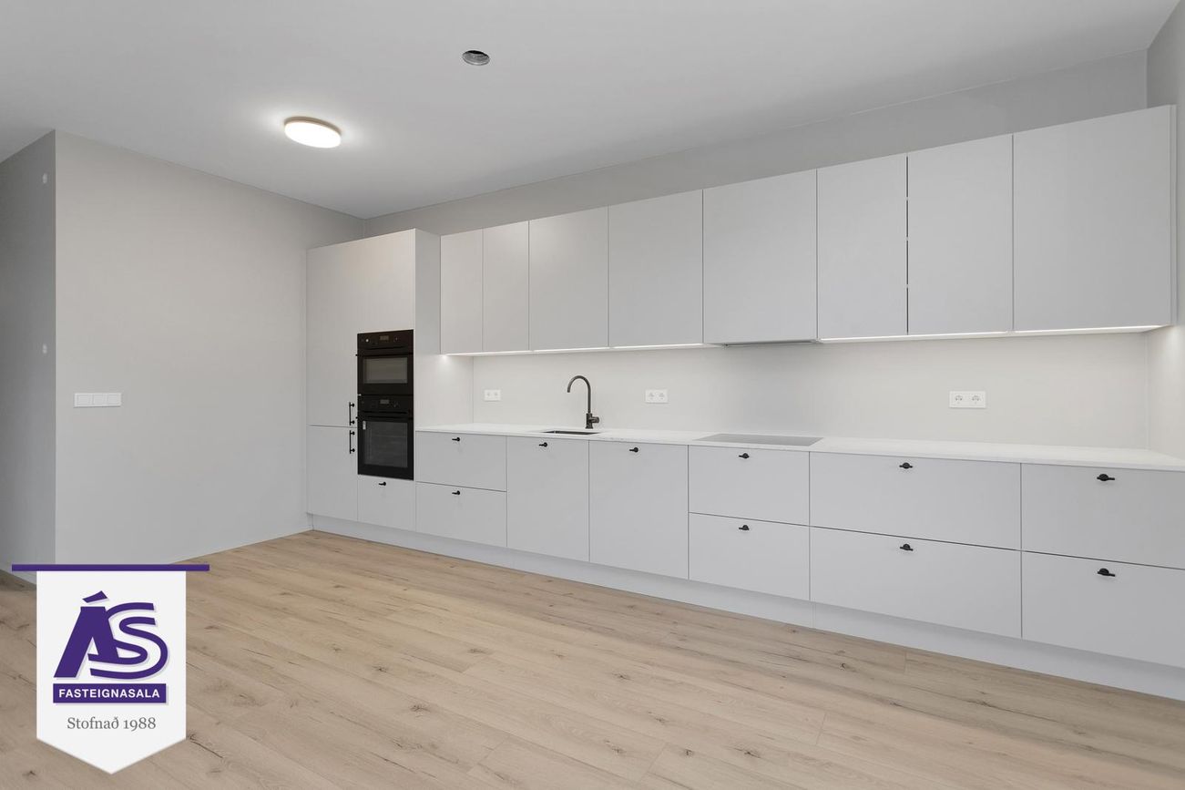 Lautargata 5 - 0102, 210 Garðabær