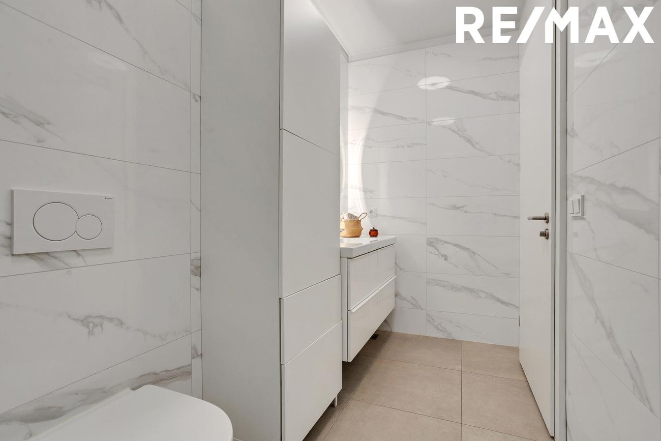 Smyrilshlíð 14, 102 Reykjavík