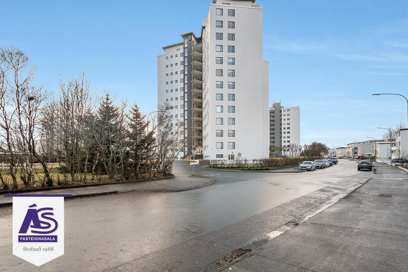 Sólheimar 23, 104 Reykjavík