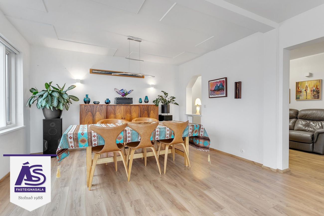 Sólheimar 23, 104 Reykjavík