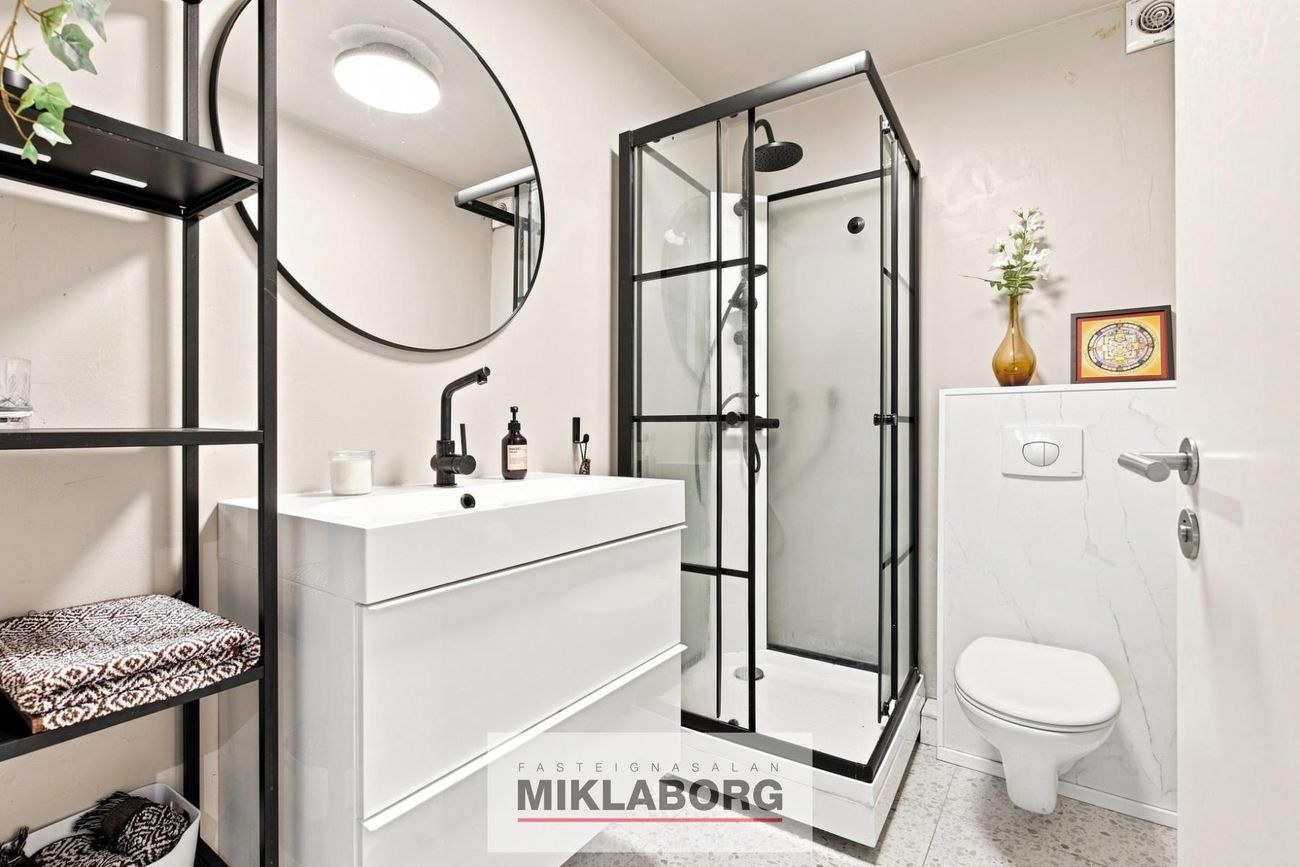 Barmahlíð 15 - 0001, 105 Reykjavík