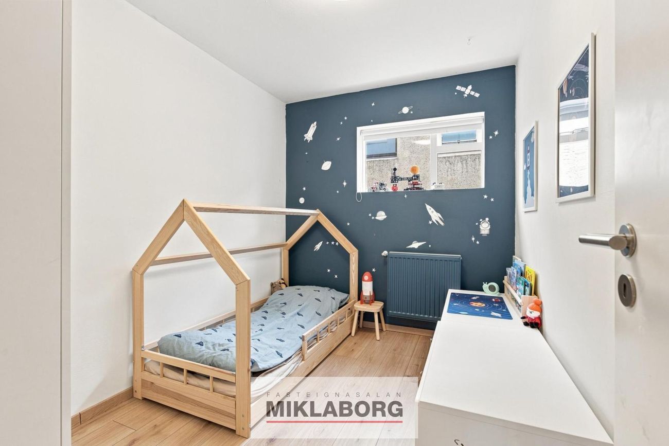 Barmahlíð 15 - 0001, 105 Reykjavík