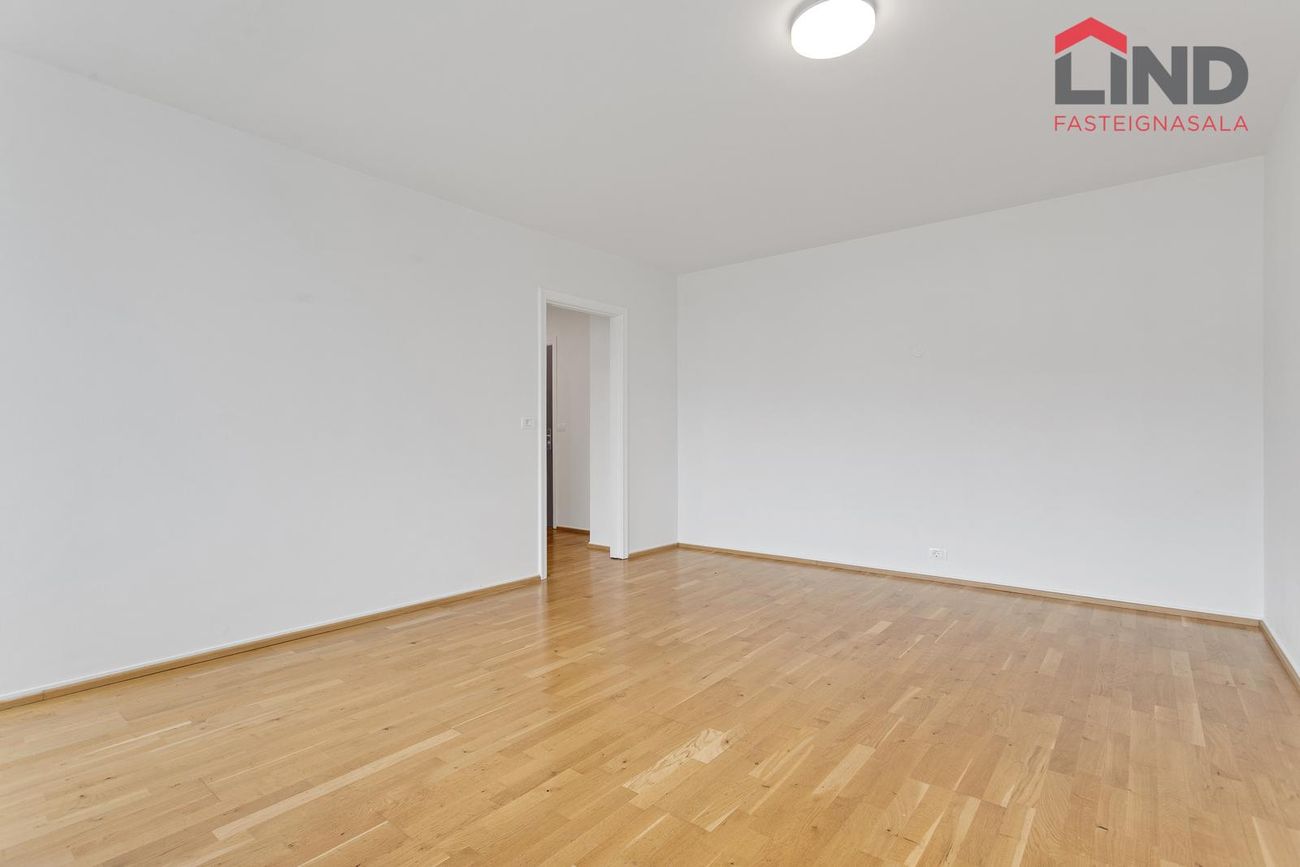 Kaplaskjólsvegur 55 - 0202, 107 Reykjavík