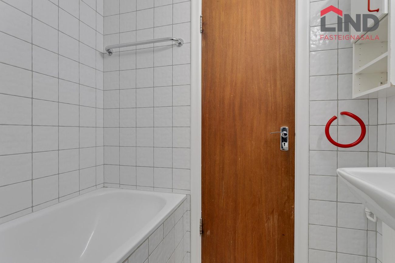 Kaplaskjólsvegur 55 - 0202, 107 Reykjavík