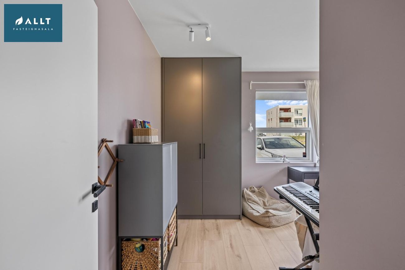 Dalsbraut 22, 260 Reykjanesbær