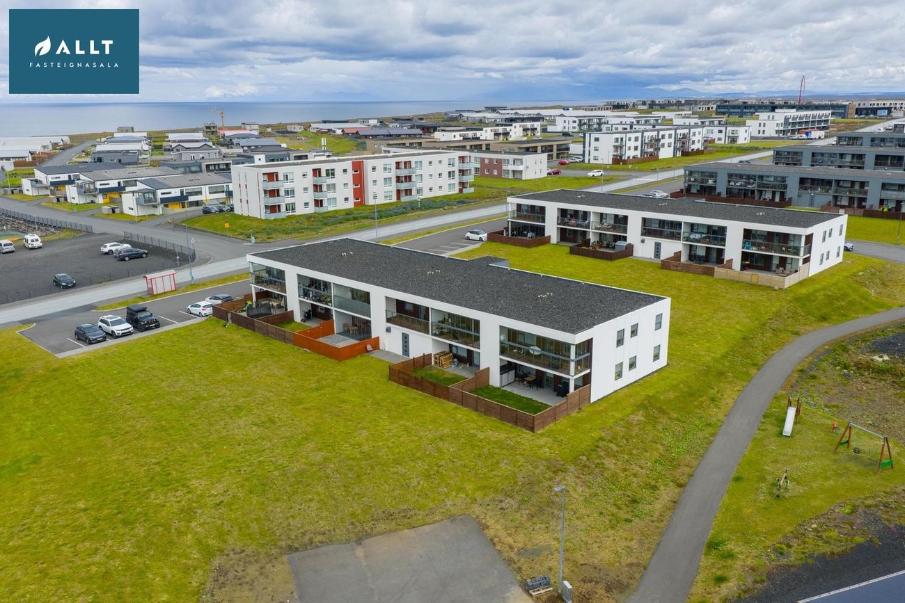 Dalsbraut 22, 260 Reykjanesbær