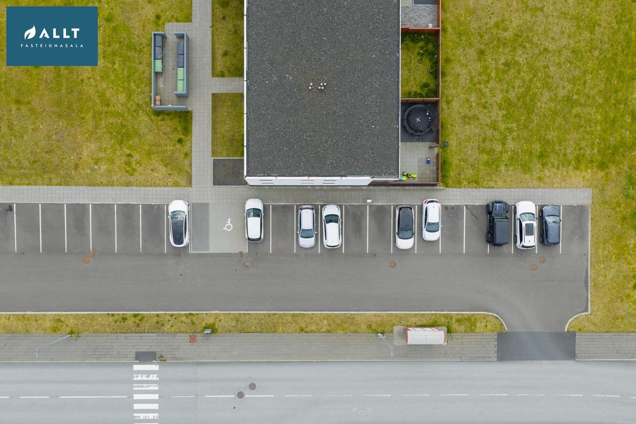 Dalsbraut 22, 260 Reykjanesbær