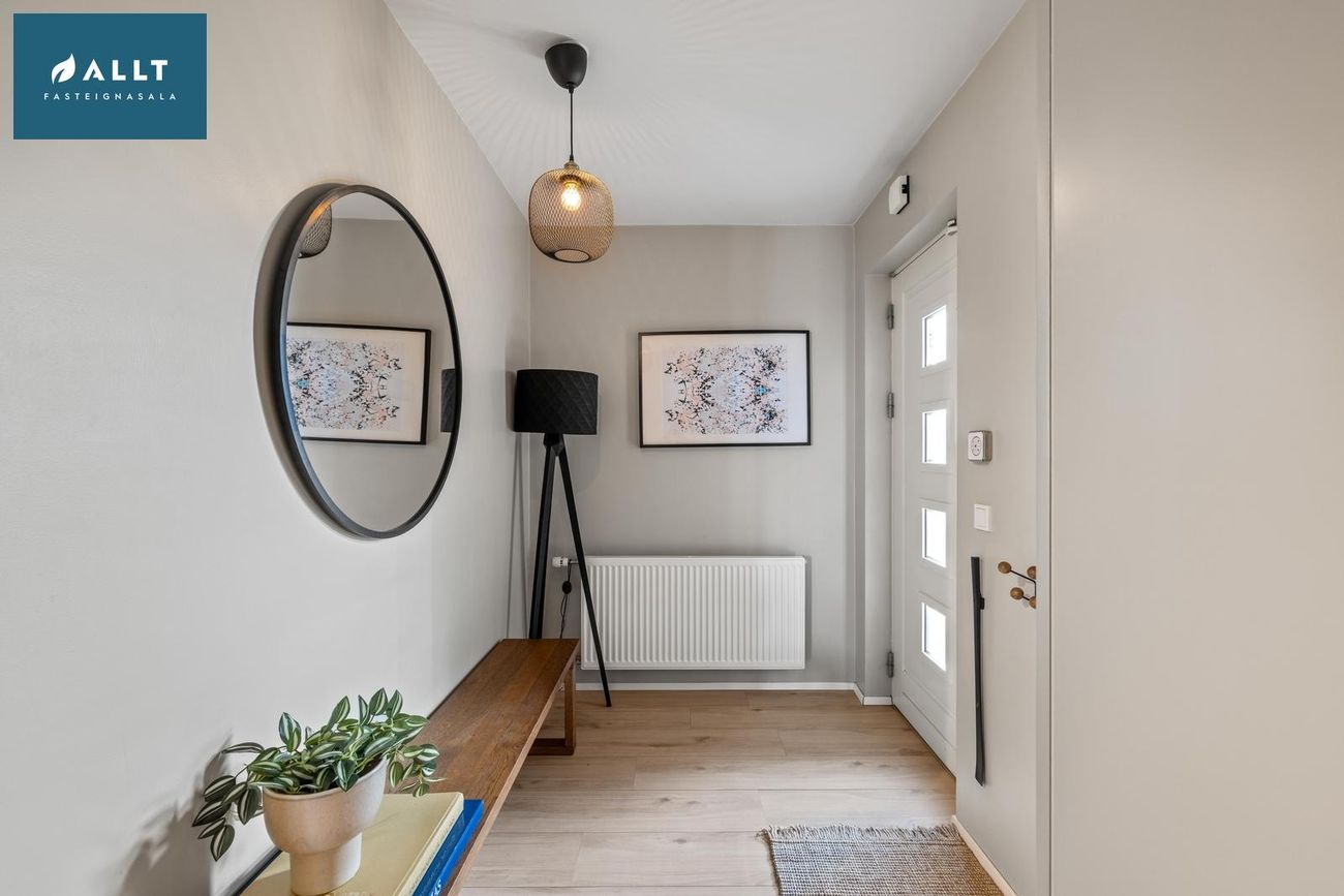 Dalsbraut 22, 260 Reykjanesbær