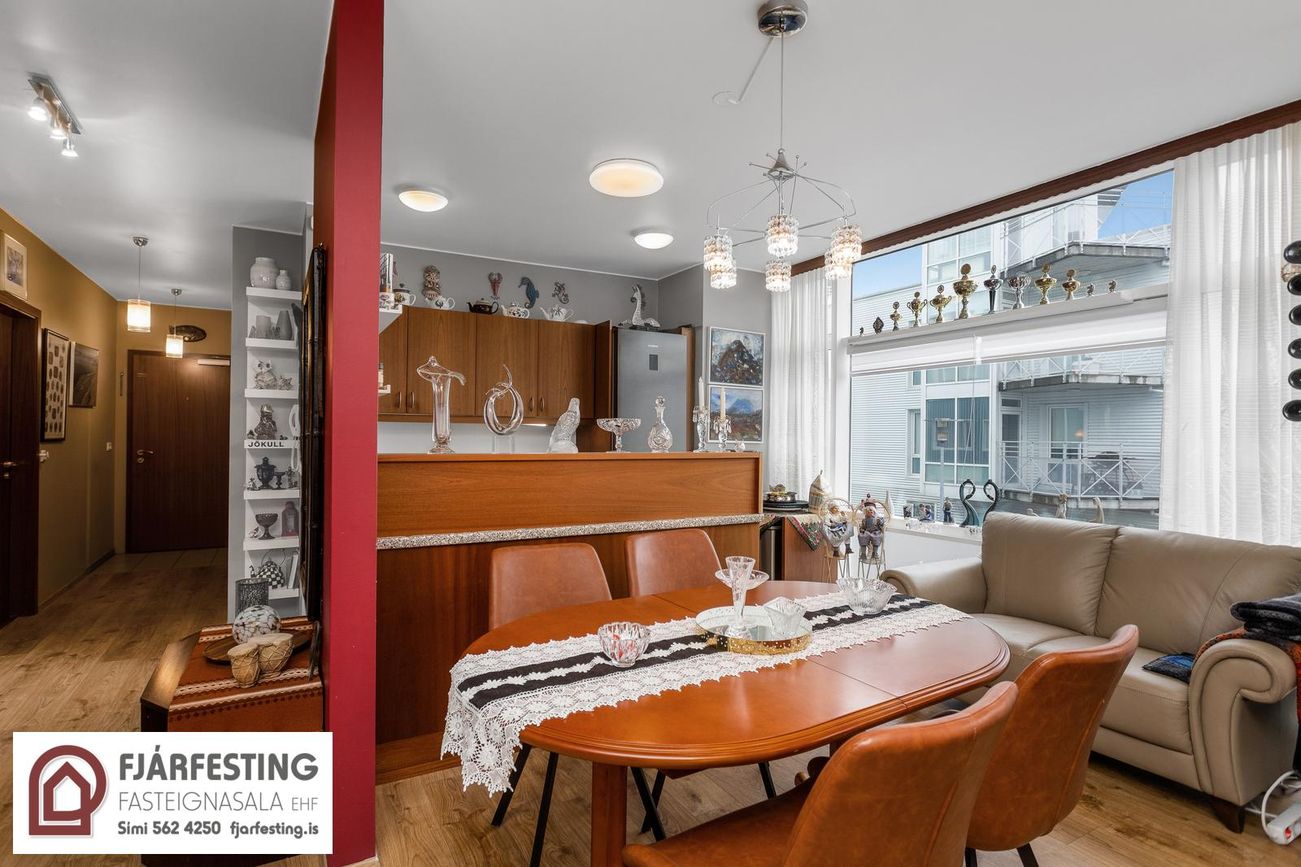 Naustabryggja 13, 110 Reykjavík