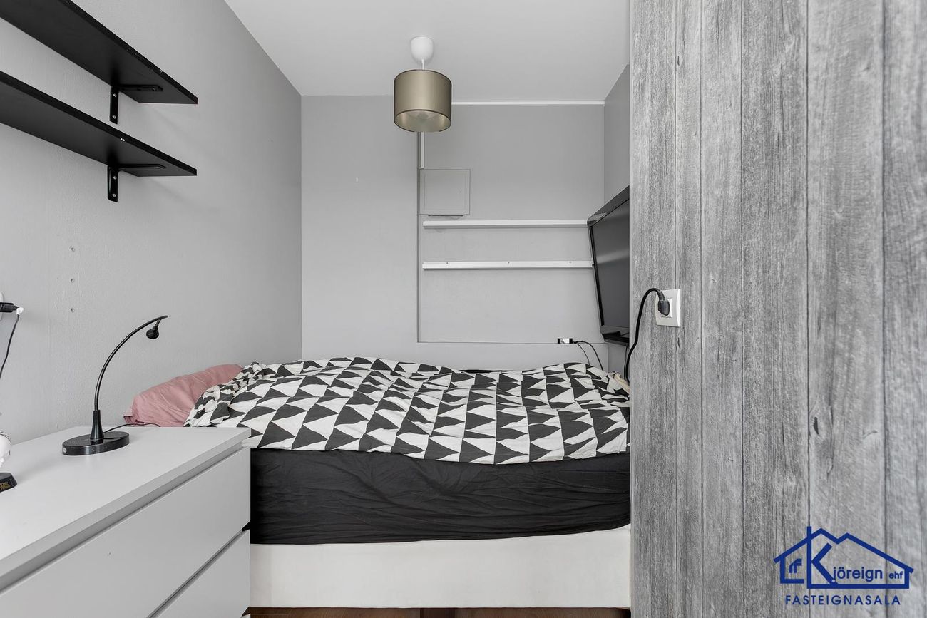 Rofabær 31, 110 Reykjavík