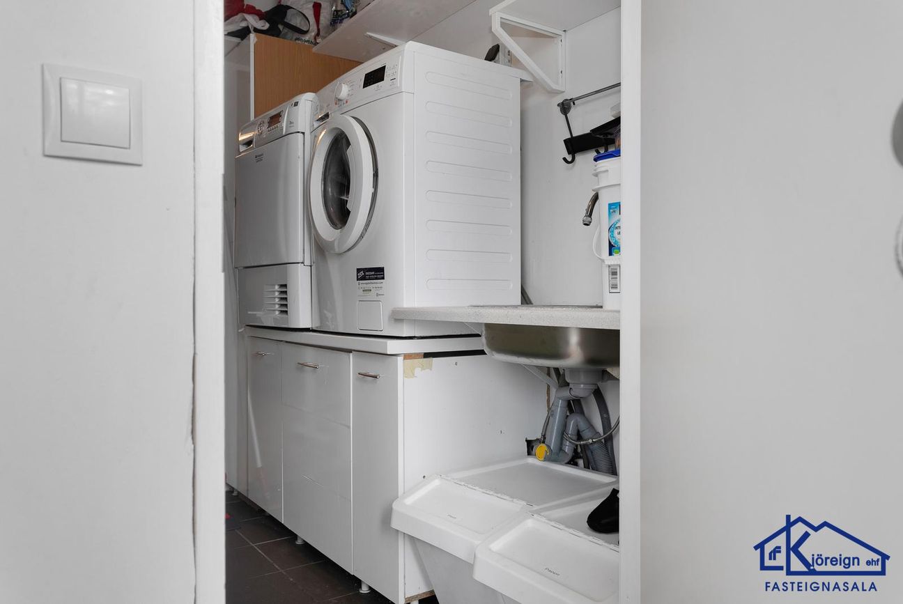 Rofabær 31, 110 Reykjavík