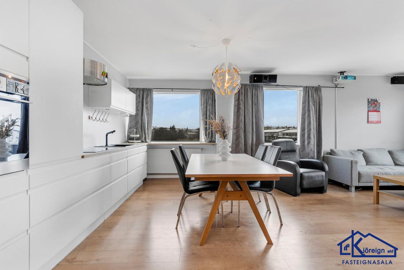 Rofabær 31, 110 Reykjavík