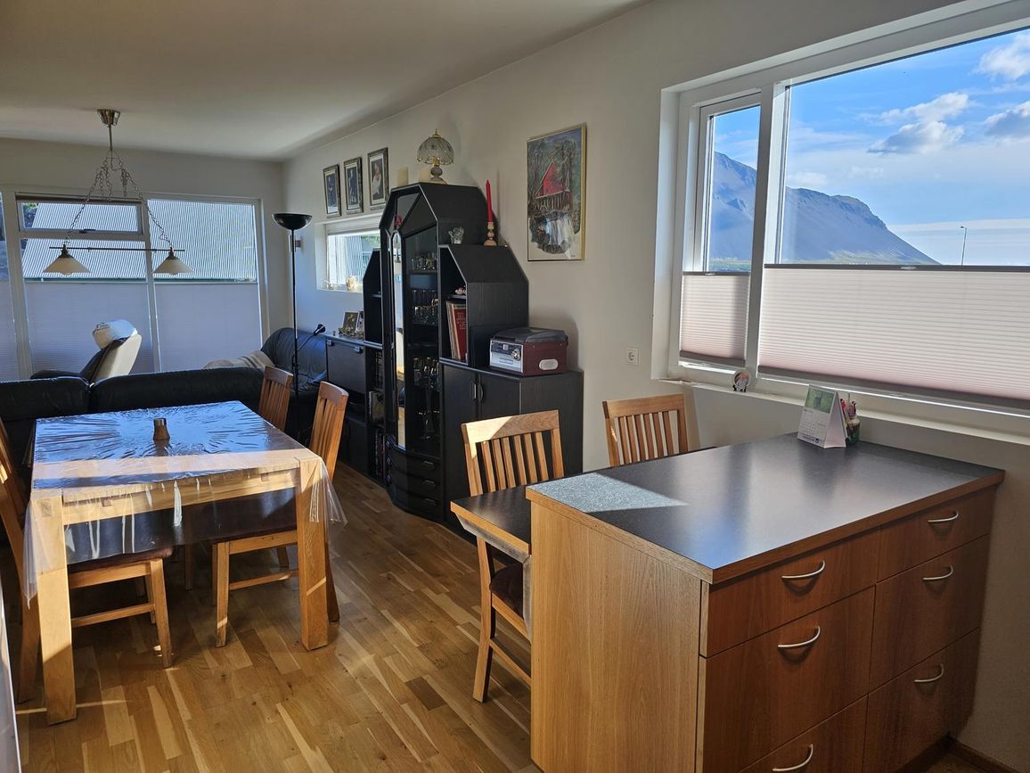 Brákarbraut 10, 310 Borgarbyggð