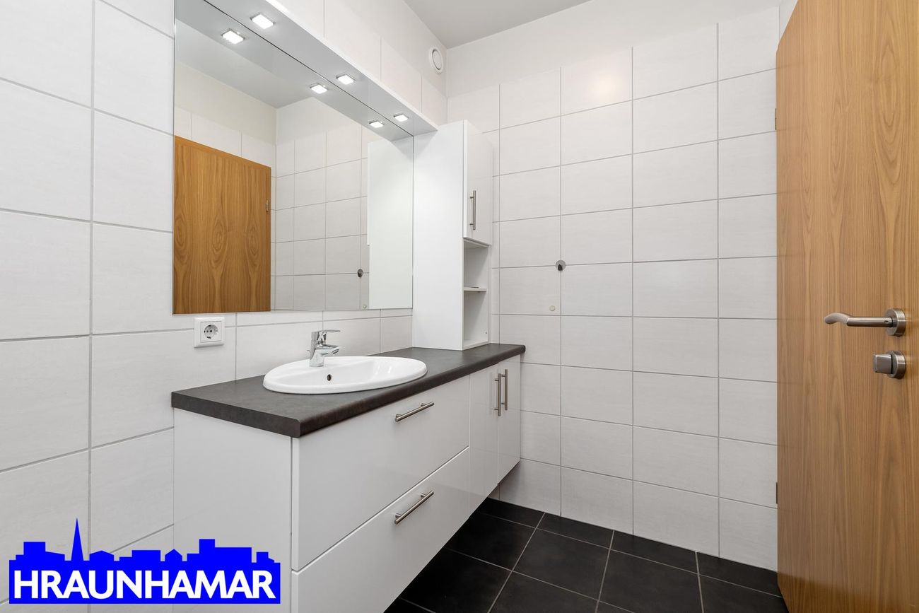 Skipalón 12 - 0104, 220 Hafnarfjörður