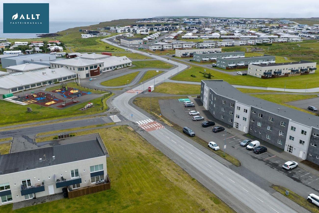 Tjarnabraut 14 - 0208, 260 Reykjanesbær
